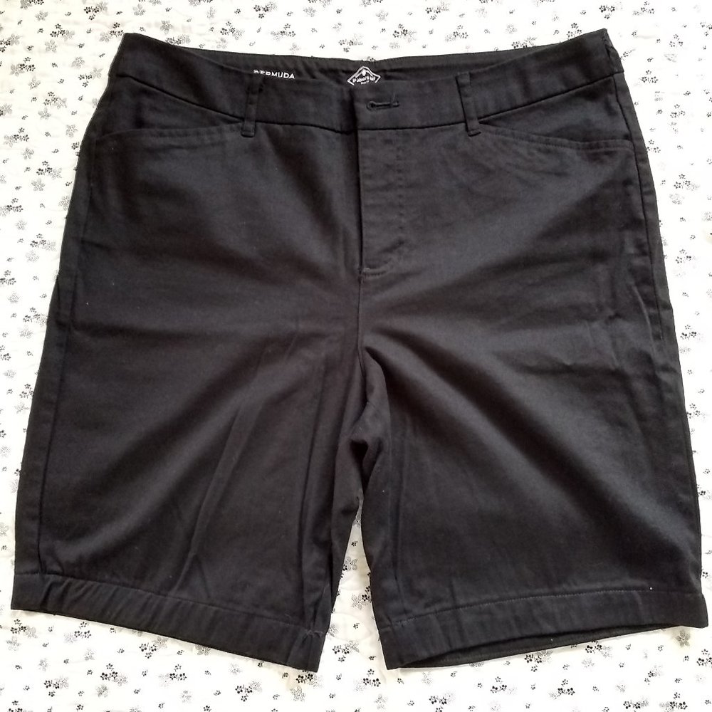 St. John's Bay black bermuda shorts